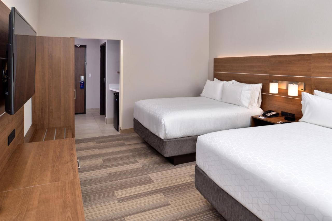Holiday Inn Express Melbourne West By Ihg West Melbourne Zewnętrze zdjęcie
